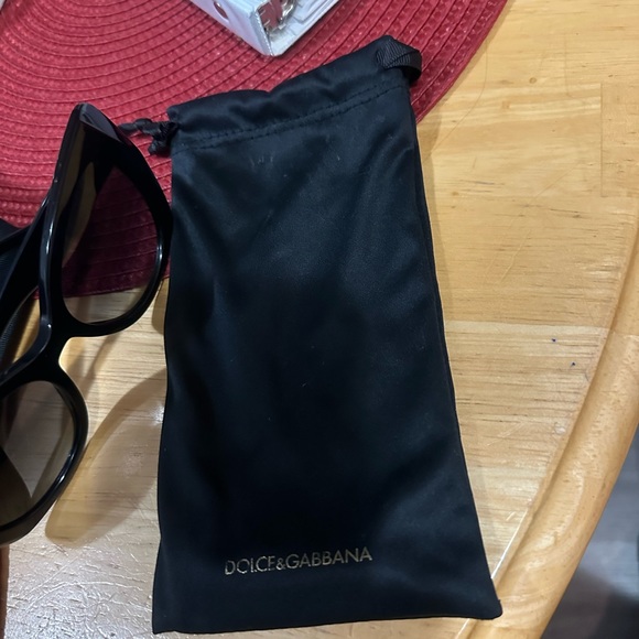 Dolce and Gabbana cateye glasses in black. Made in Italy - Picture 6 of 7